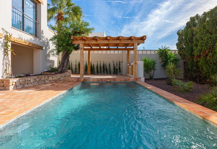 Image No.4-3 Bed Villa for sale