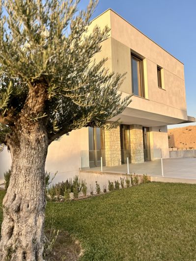 Image No.7-4 Bed Villa for sale