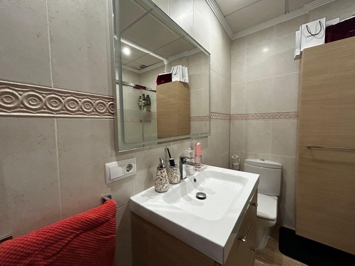 Image No.18-4 Bed Villa for sale