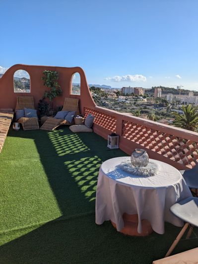 Image No.2-6 Bed Villa for sale