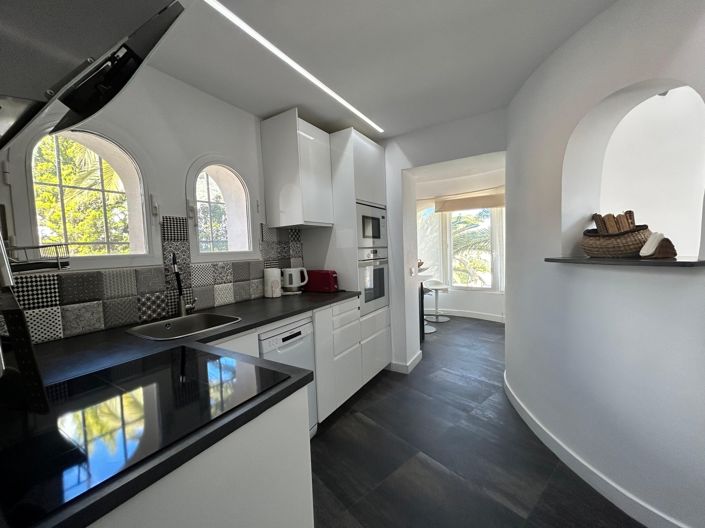 Image No.25-6 Bed Villa for sale