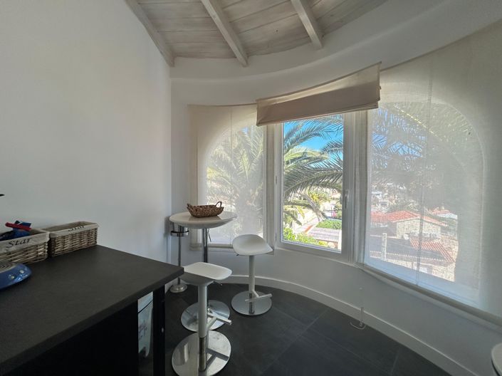 Image No.26-6 Bed Villa for sale