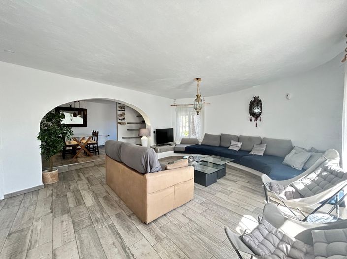 Image No.35-6 Bed Villa for sale