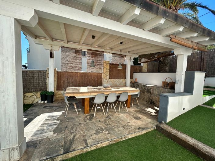 Image No.4-6 Bed Villa for sale