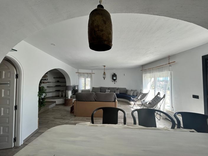 Image No.40-6 Bed Villa for sale