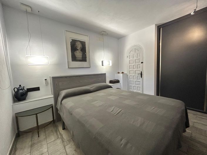 Image No.46-6 Bed Villa for sale