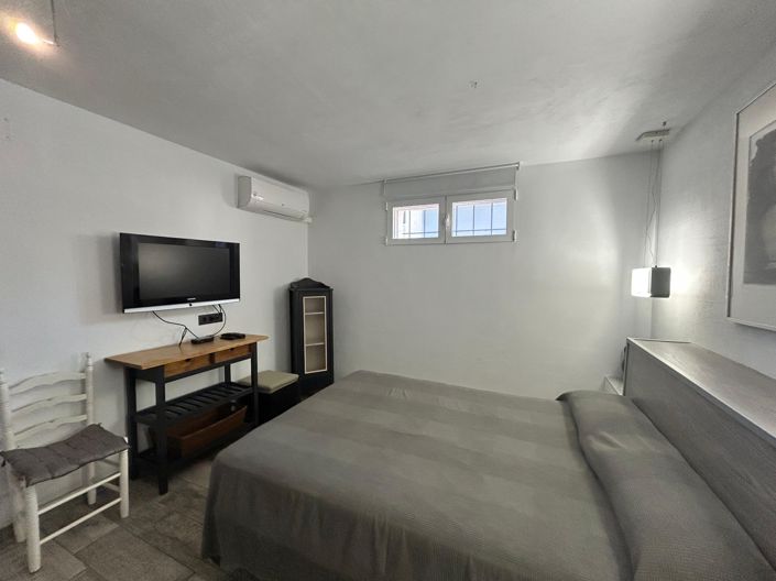 Image No.47-6 Bed Villa for sale