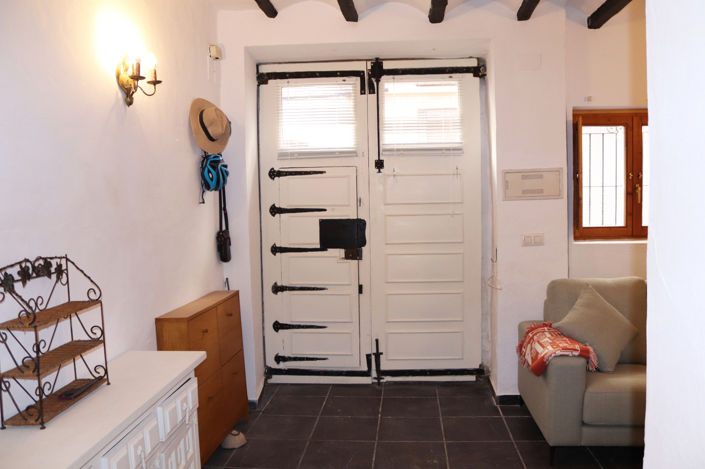 Image No.2-3 Bed Townhouse for sale