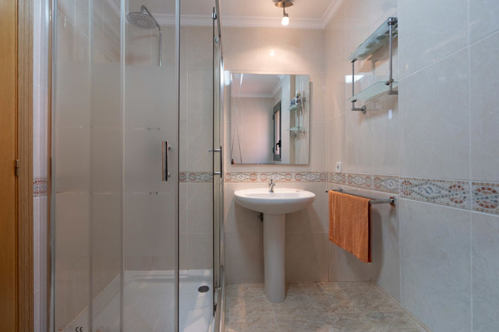 Image No.14-3 Bed Apartment for sale