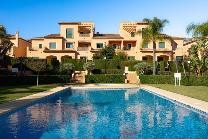 Image No.20-3 Bed Apartment for sale