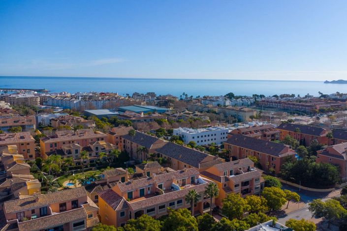 Image No.26-3 Bed Apartment for sale