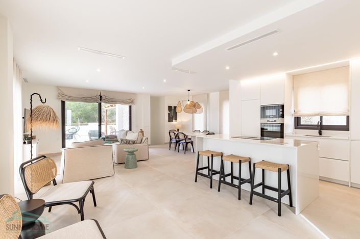 Image No.13-3 Bed Villa for sale