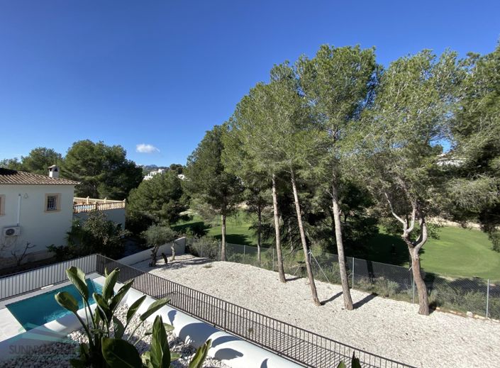 Image No.20-3 Bed Villa for sale