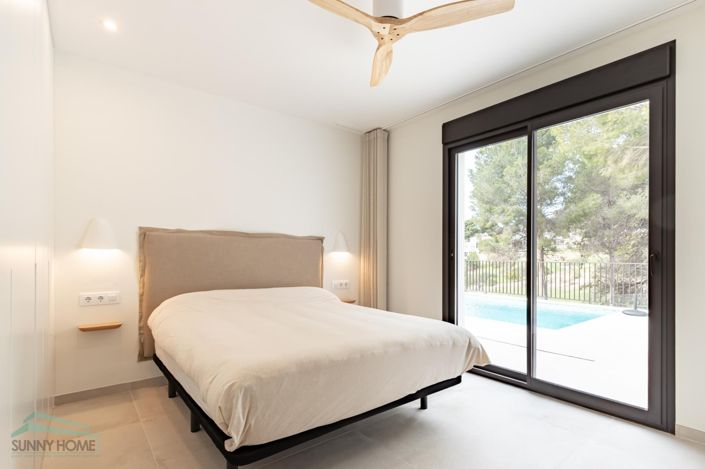 Image No.24-3 Bed Villa for sale