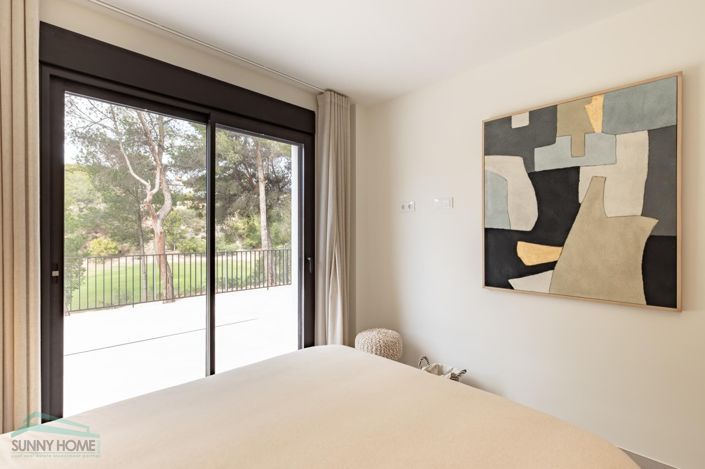 Image No.27-3 Bed Villa for sale