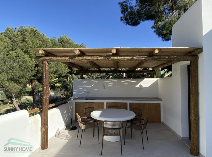 Image No.4-3 Bed Villa for sale