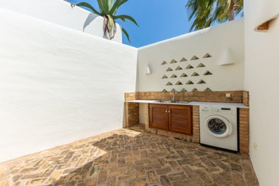 designvillasmorairavillaforsaleinmoraira4