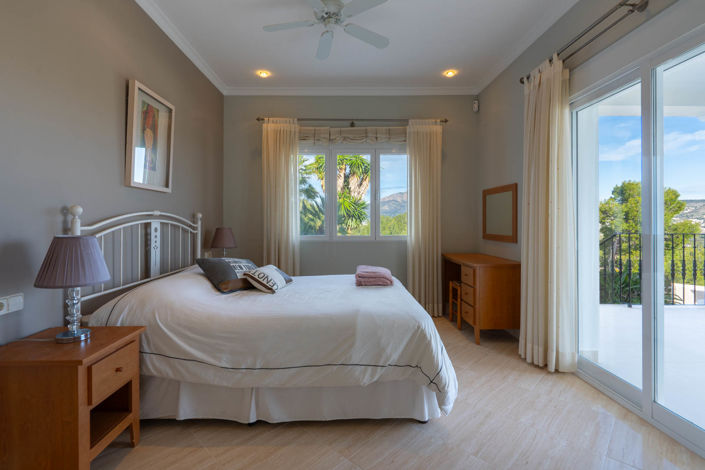 Image No.25-4 Bed Villa for sale