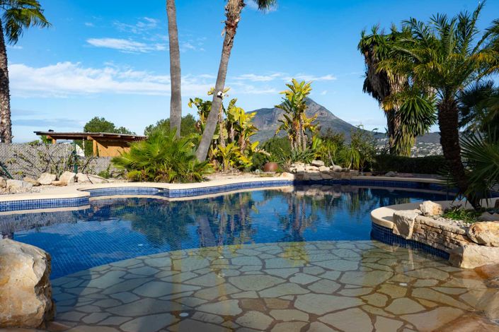 Image No.4-4 Bed Villa for sale