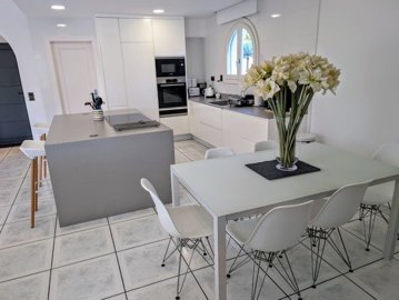 o1jhrj6slr7kv76m1flot1c1u0121