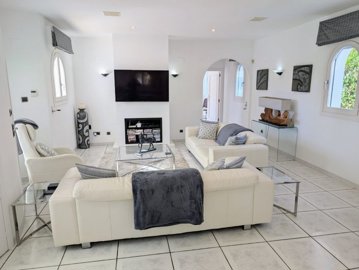 o1jhrj6slrdc118681eis1f0e1lfu1v