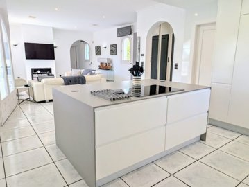 o1jl6n85v9om21og815cd1vkg45k1j