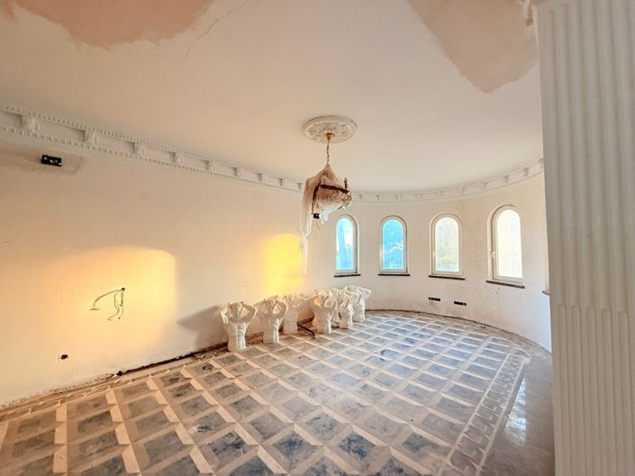 Image No.10-5 Bed Villa for sale