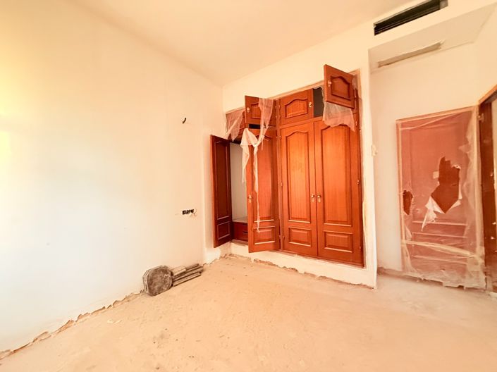 Image No.15-5 Bed Villa for sale