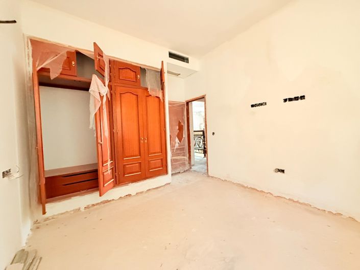 Image No.18-5 Bed Villa for sale