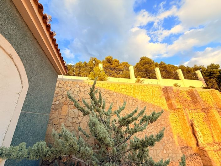 Image No.32-5 Bed Villa for sale