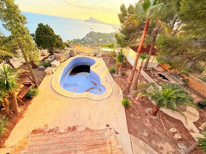 Image No.8-5 Bed Villa for sale