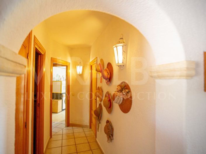 Image No.12-Villa for sale