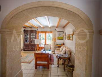 idd33ac101-0000-0500-0000-000018906f98