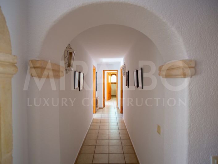 Image No.14-Villa for sale