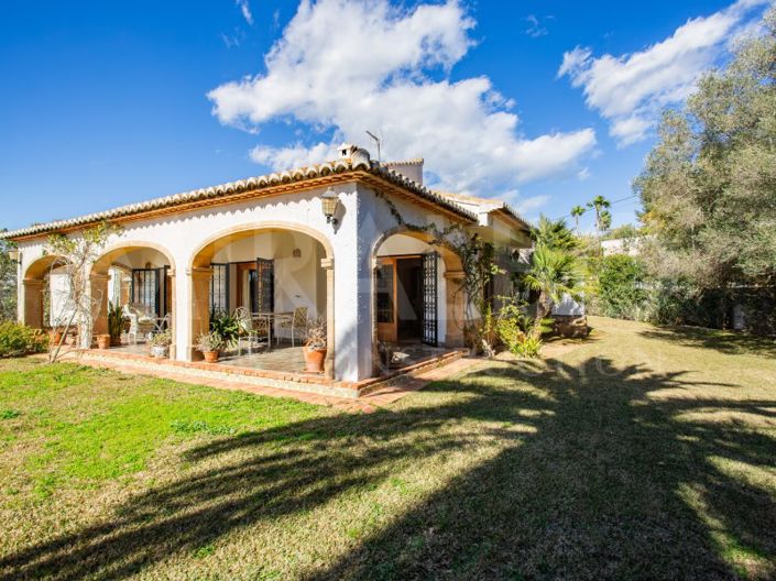 Image No.2-Villa for sale