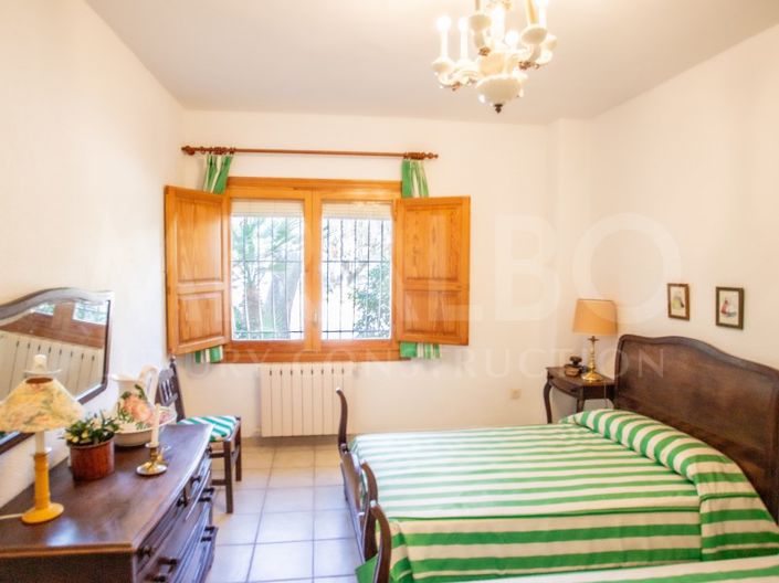 Image No.20-Villa for sale