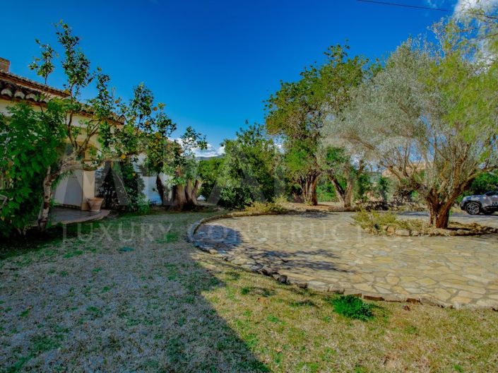 Image No.23-Villa for sale