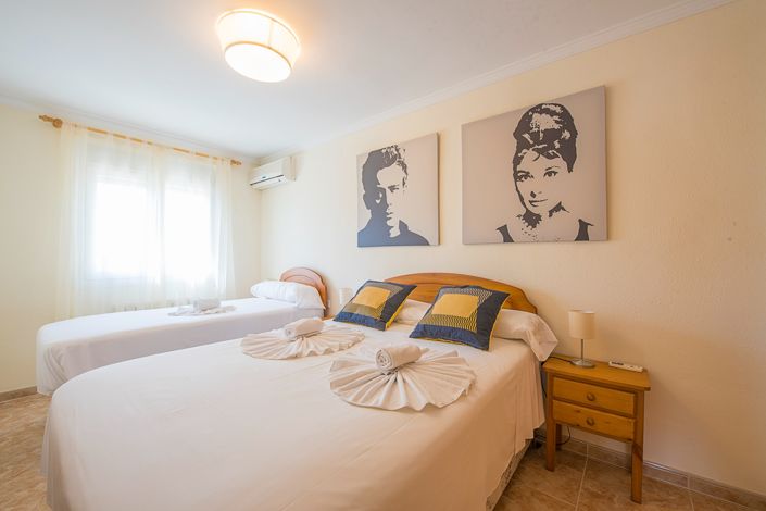 Image No.14-5 Bed Villa for sale