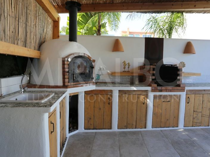 Image No.10-4 Bed Villa for sale