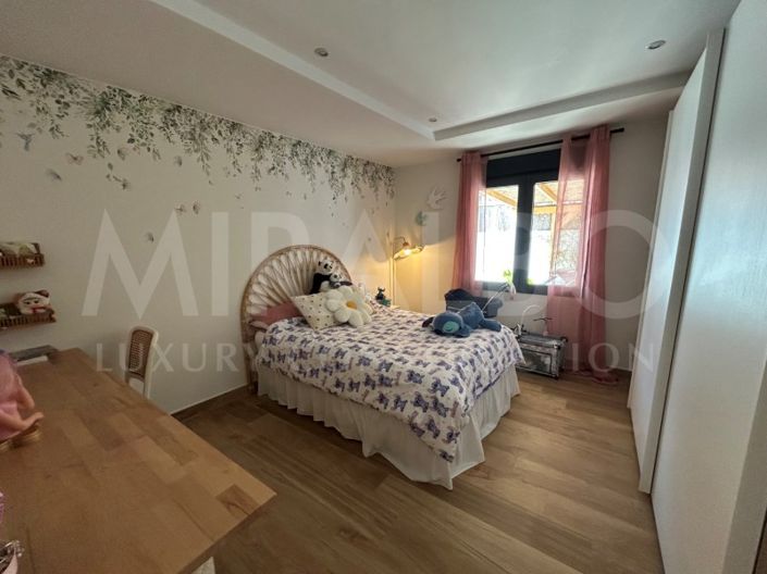 Image No.29-4 Bed Villa for sale