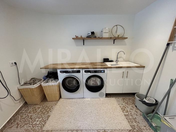 Image No.42-4 Bed Villa for sale