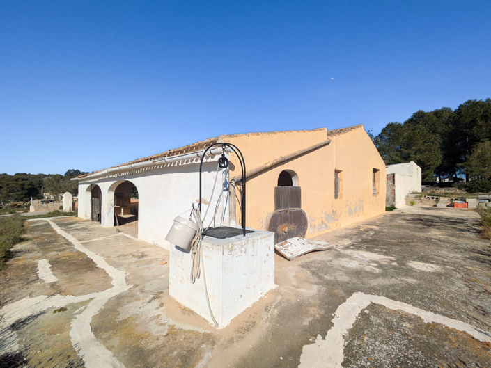 Image No.14-Villa for sale