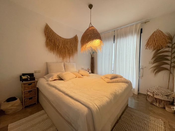 Image No.18-2 Bed Apartment for sale