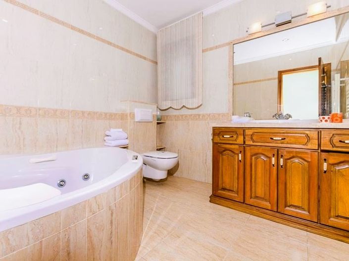 Image No.14-4 Bed Villa for sale