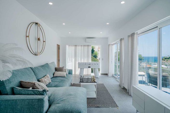 Image No.2-4 Bed Villa for sale