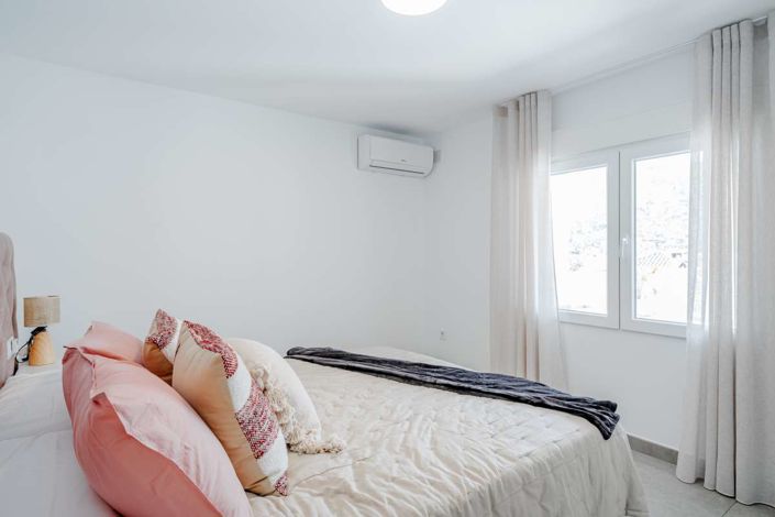 Image No.42-4 Bed Villa for sale