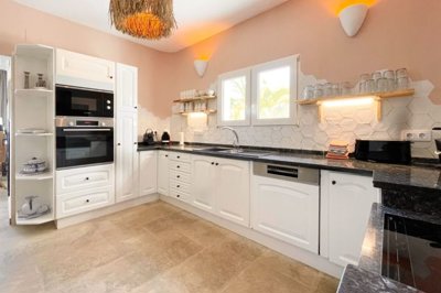 o1jj9n6j3s1epr115l46b1bg71ln64i