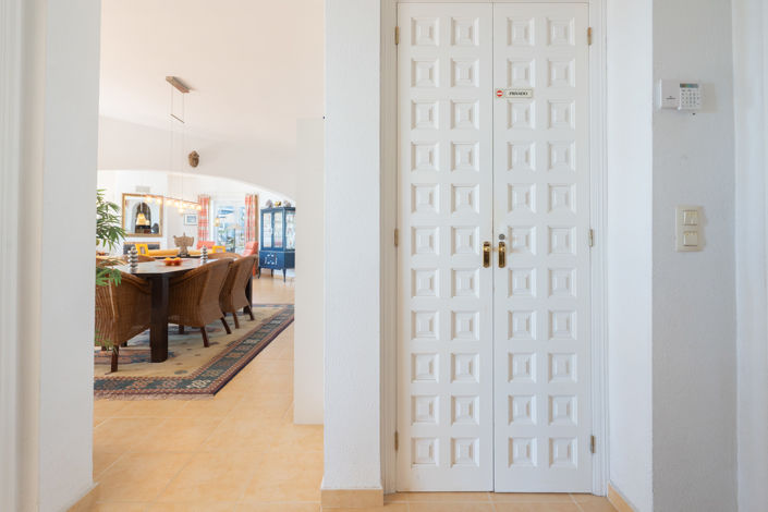 Image No.10-4 Bed Villa for sale