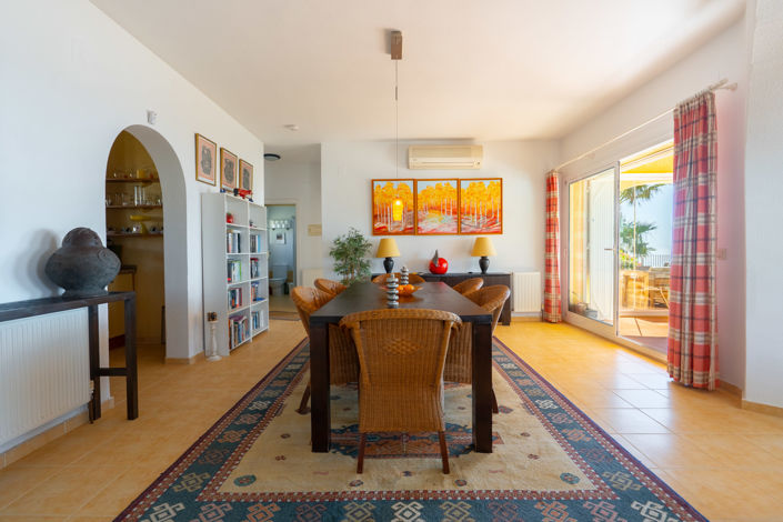 Image No.12-4 Bed Villa for sale