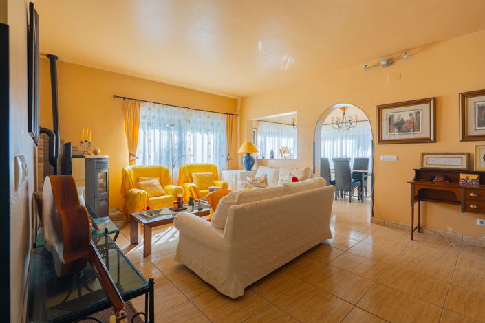 Image No.10-2 Bed Villa for sale